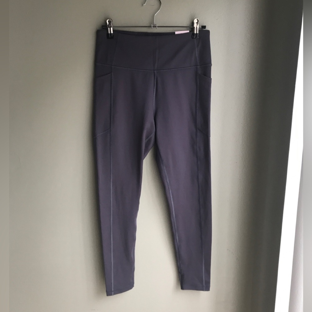 NWT! Victoria’s Secret Womens High Rise  7/8 Length Legging Size: 8